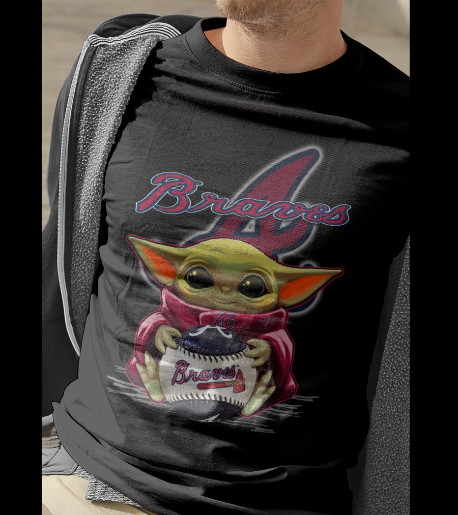 Braves Yoda Holding Baseball With Atlanta Braves T-Shirt