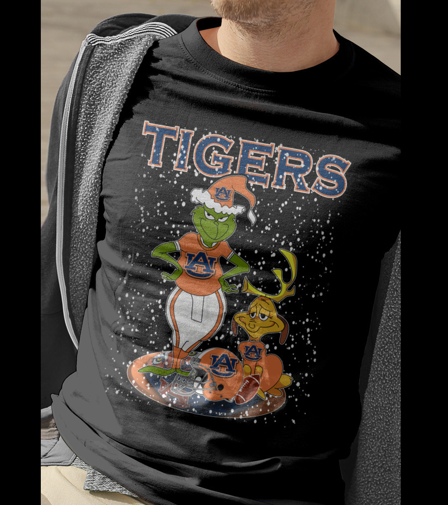Grinch Auburn Tigers Christmas Santa Hat Snowy Football T-Shirt