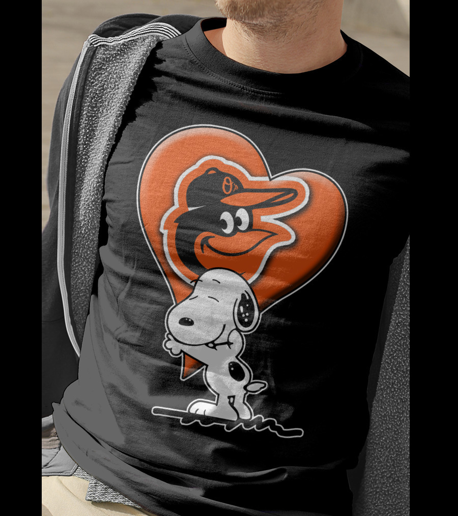 Snoopy Hugging Heart With Baltimore Orioles Bird T-Shirt