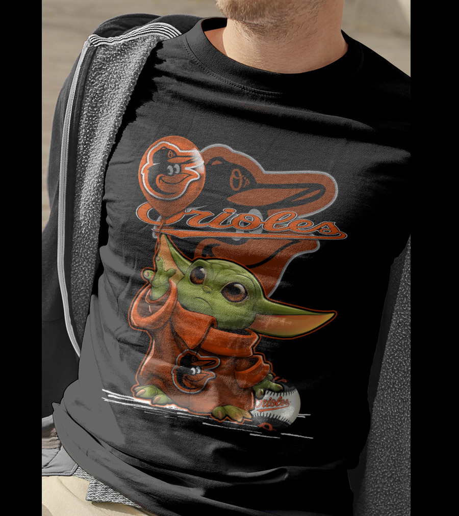 Yoda Holding Baltimore Orioles Balloon With Logo And Baseball T-Shirt