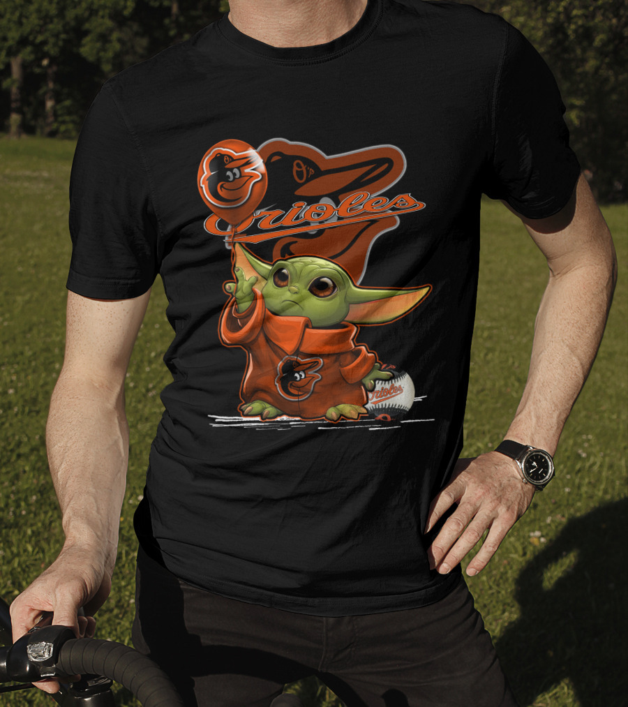 Yoda Holding Baltimore Orioles Balloon With Logo And Baseball T-Shirt