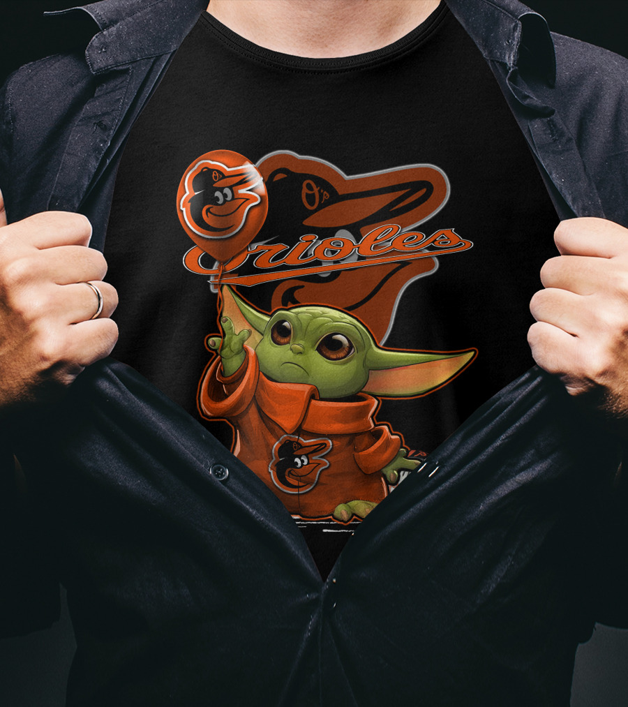 Yoda Holding Baltimore Orioles Balloon With Logo And Baseball T-Shirt