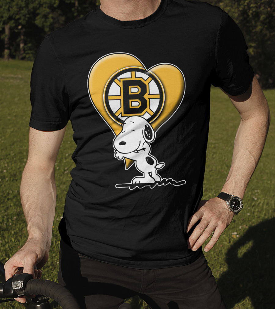 Snoopy Heart Boston Bruins Logo Hug T-Shirt