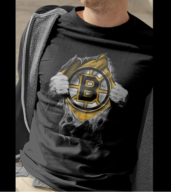 Boston Bruins Torn Ripped T-Shirt