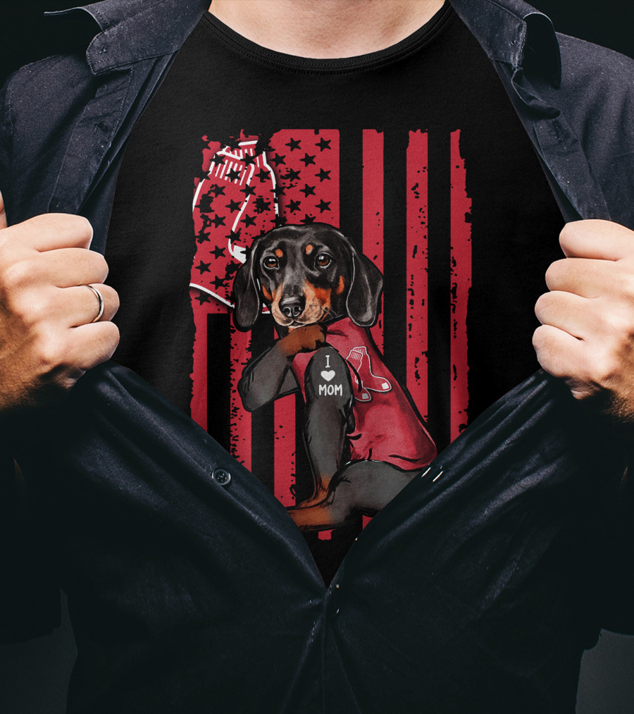 Dachshund I Love Mom Boston Red Sox T-Shirt
