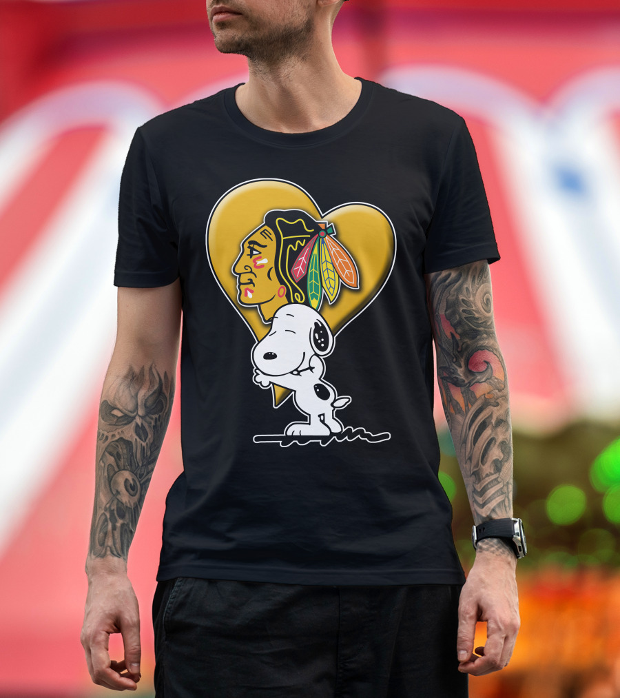 Snoopy Hugging Chicago Blackhawks Heart T-Shirt