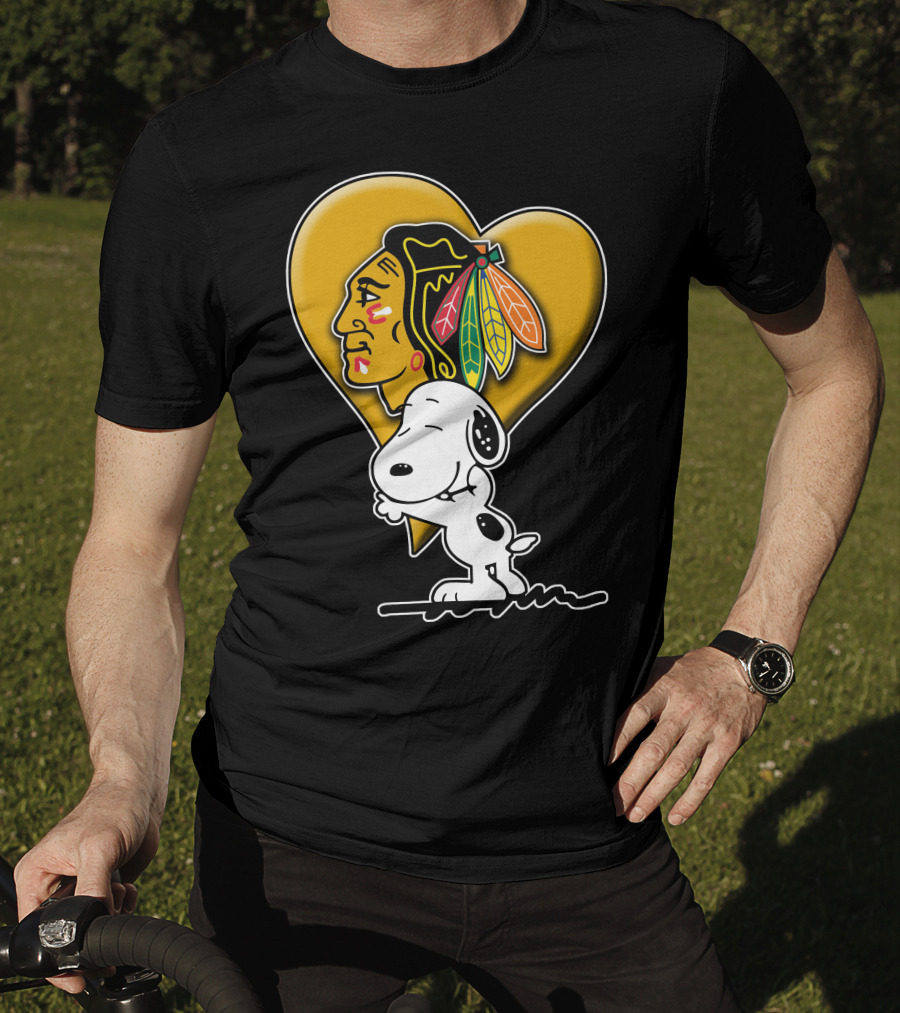 Snoopy Hugging Chicago Blackhawks Heart T-Shirt