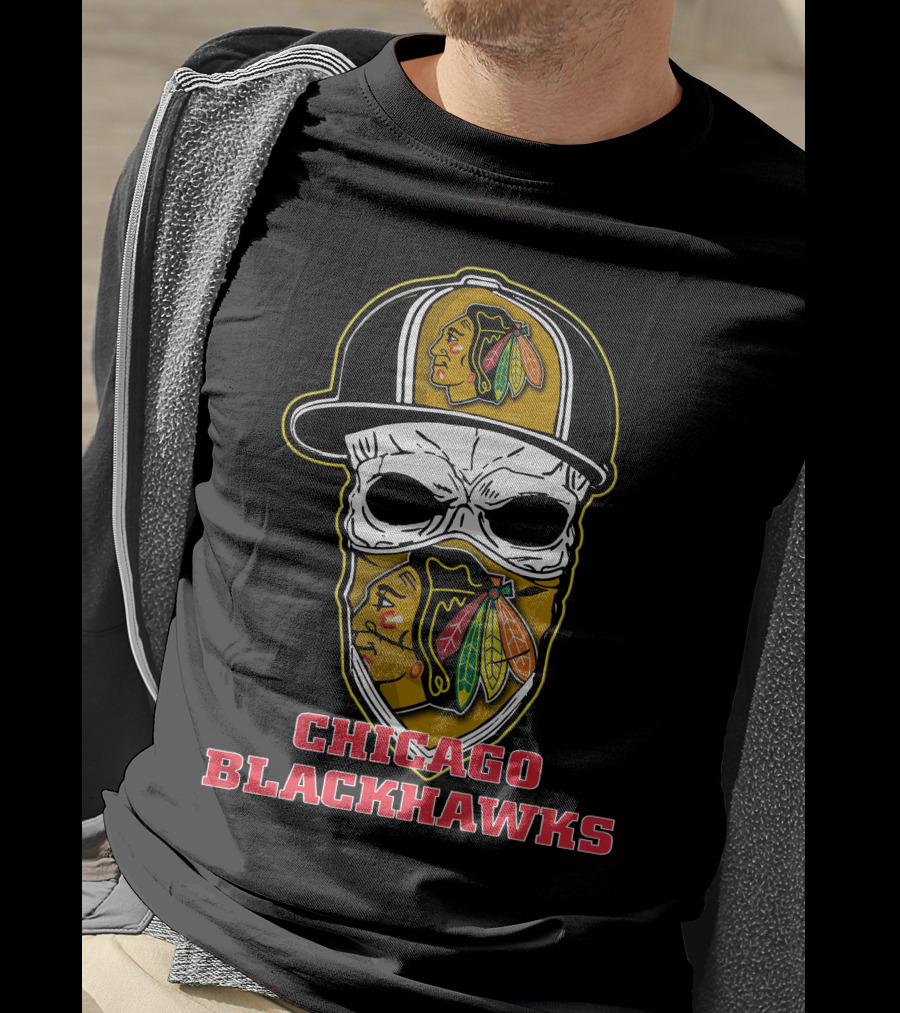 Chicago Blackhawks Skull Hat T-Shirt
