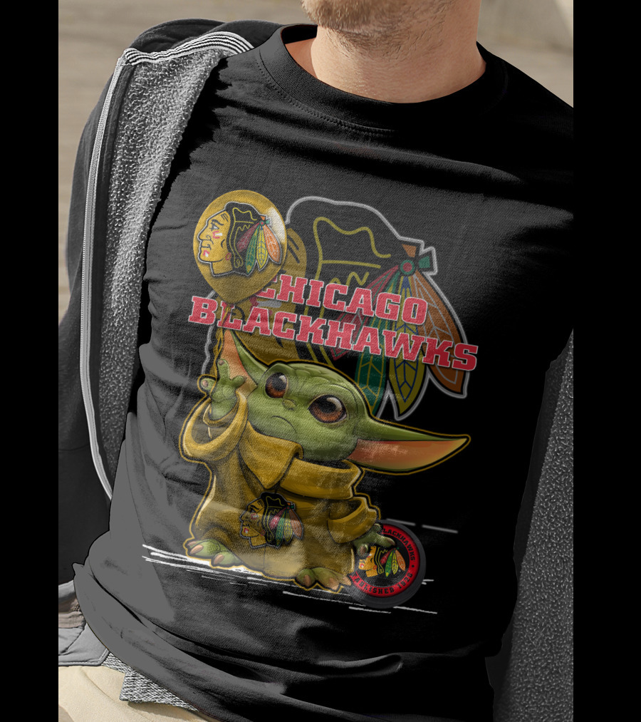 Chicago Blackhawks Baby Yoda With Balloon T-Shirt