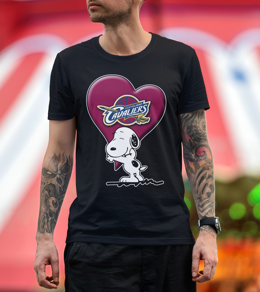 Snp V1 Cleveland Cavaliers Heart Basketball Snoopy Hugging T-Shirt