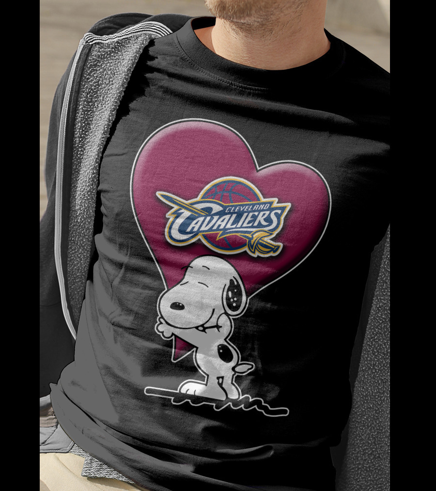 Snp V1 Cleveland Cavaliers Heart Basketball Snoopy Hugging T-Shirt