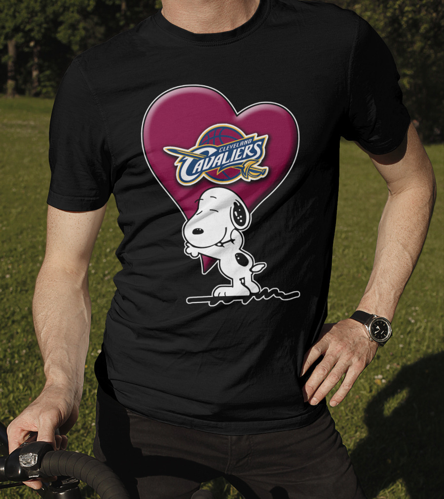 Snp V1 Cleveland Cavaliers Heart Basketball Snoopy Hugging T-Shirt