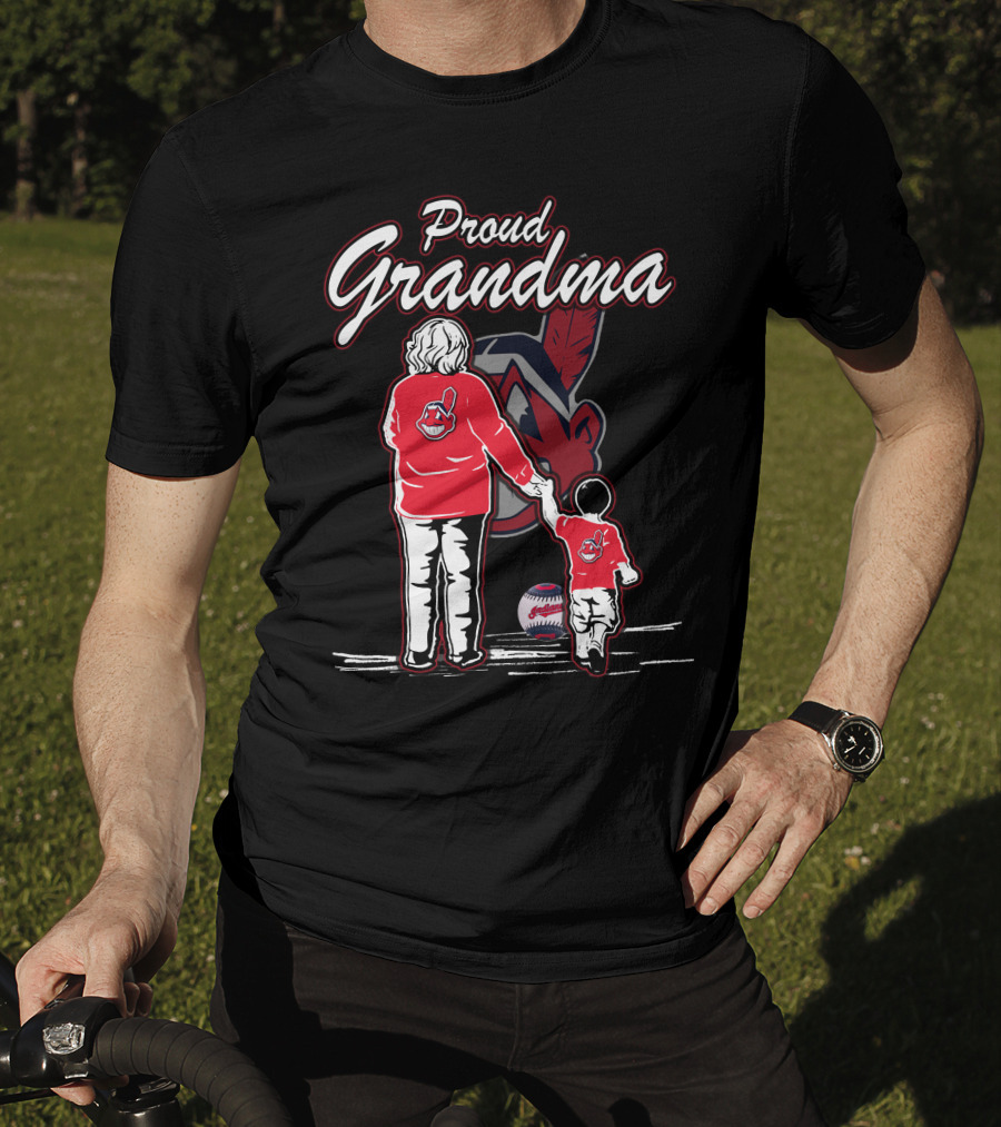 Proud Grandma Cleveland Indians Baseball Family T-Shirt