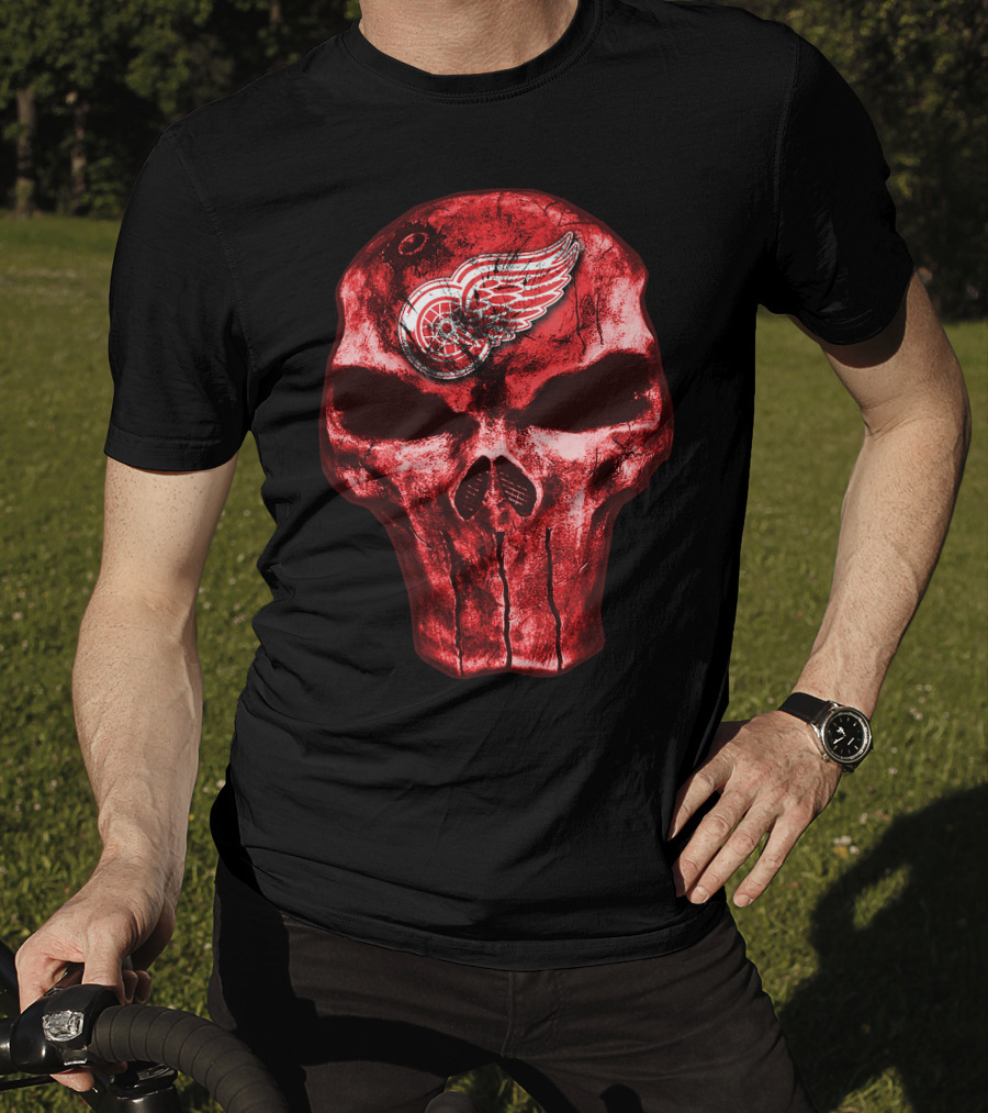 Skull Detroit Red Wings Grunge Style Emblem T-Shirt