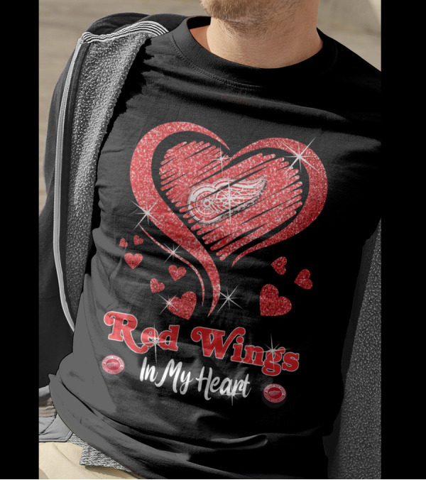 Red Wings In My Heart Detroit Love T-Shirt