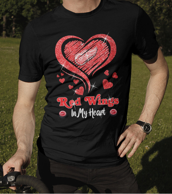 Red Wings In My Heart Detroit Love T-Shirt