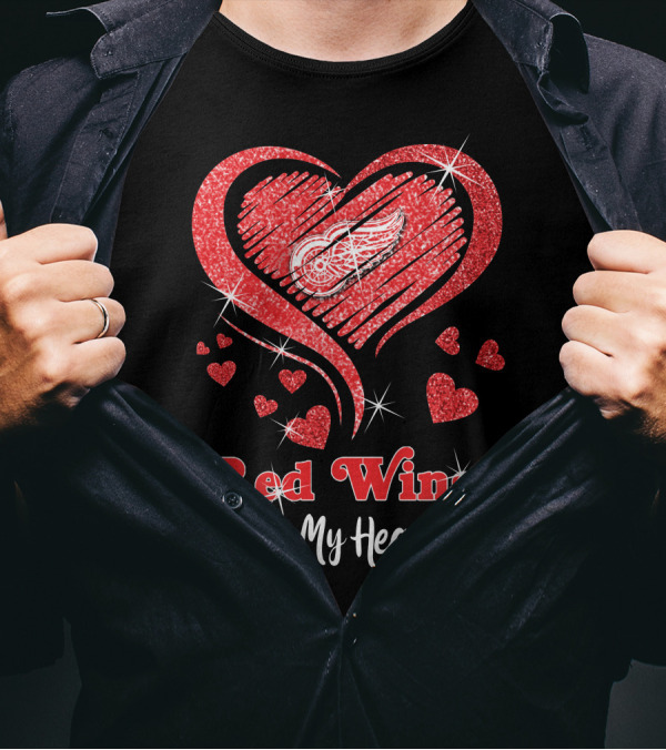 Red Wings In My Heart Detroit Love T-Shirt