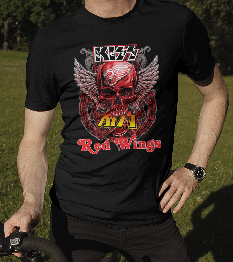 Kiss Detroit Red Wings Skull Wings Chain T-Shirt