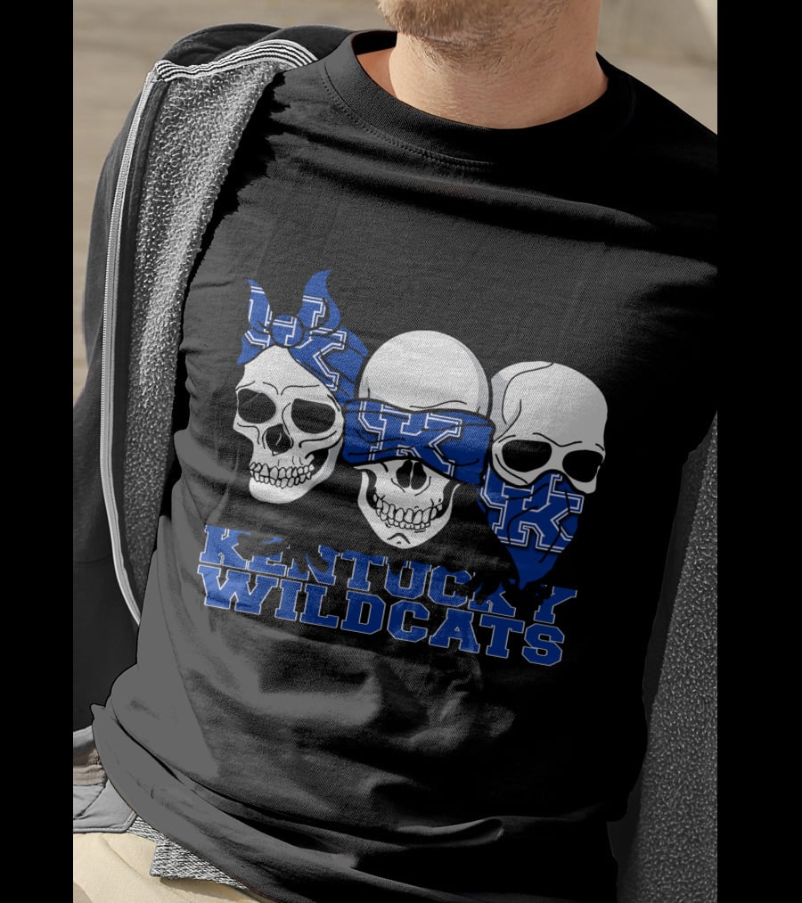 Kentucky Wildcats Three Skulls With Bandanas And Bow T-Shirt