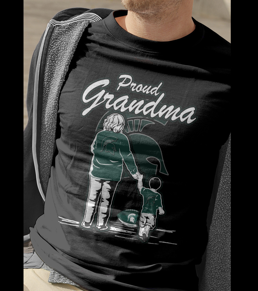 Proud Grandma Holding Hands Michigan State Spartans Football Fan T-Shirt