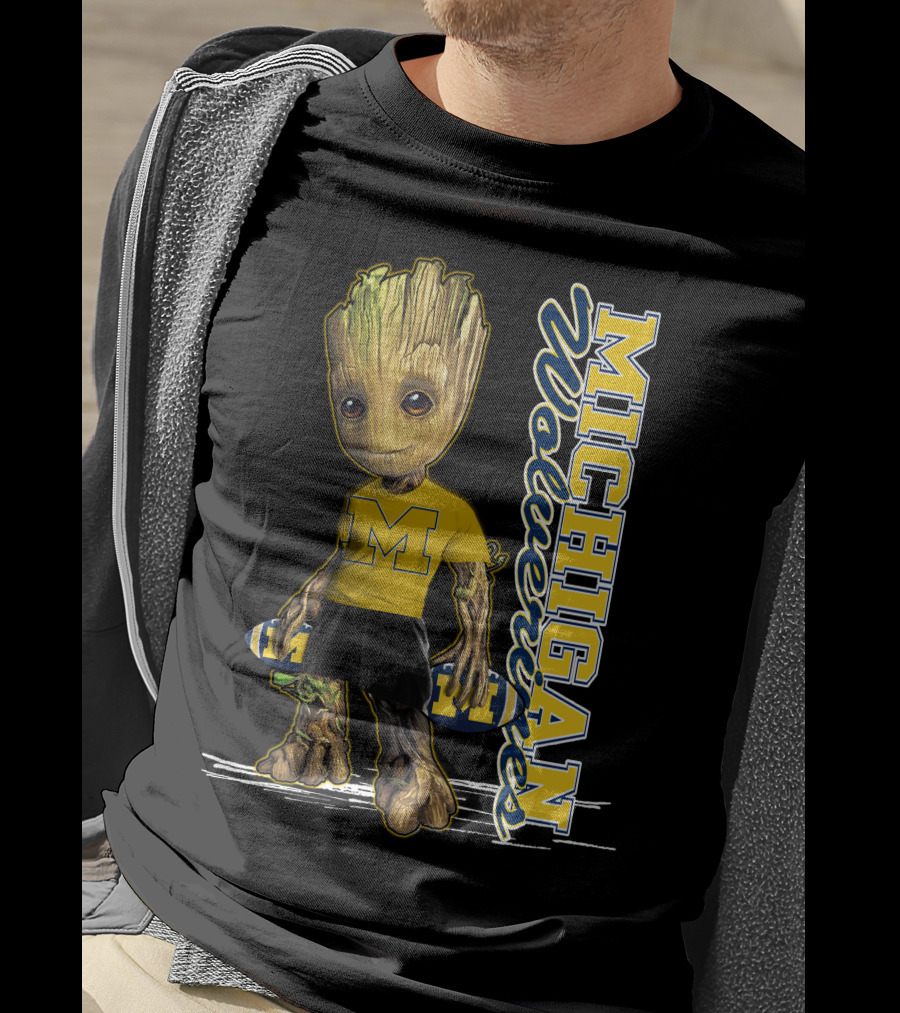 Groot Michigan Wolverines M Logo Skating Fan T-Shirt
