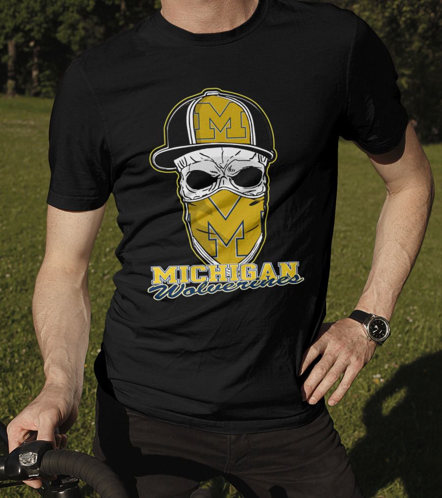 Michigan Wolverines Skull Hat M T-Shirt