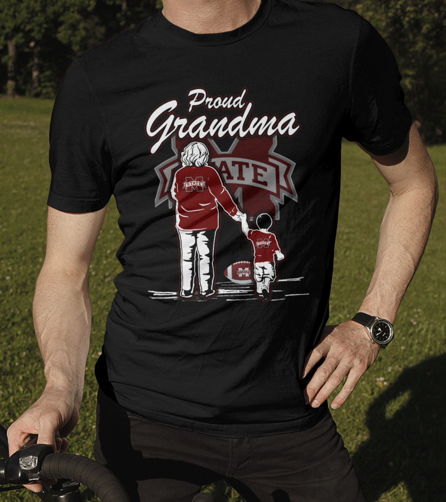 Proud Grandma Mississippi State Bulldogs Vintage Style Family Football Fan T-Shirt