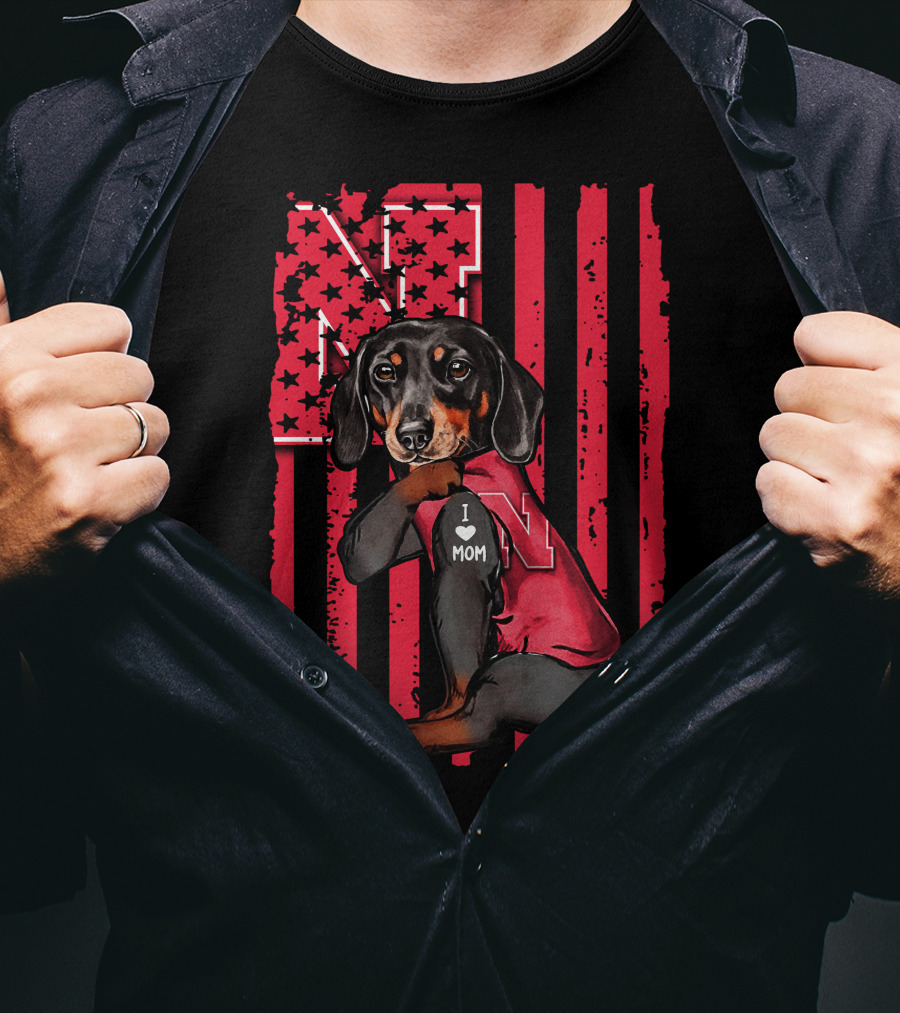 Dachshund I Love Mom Nebraska Cornhuskers USA Flag T-Shirt