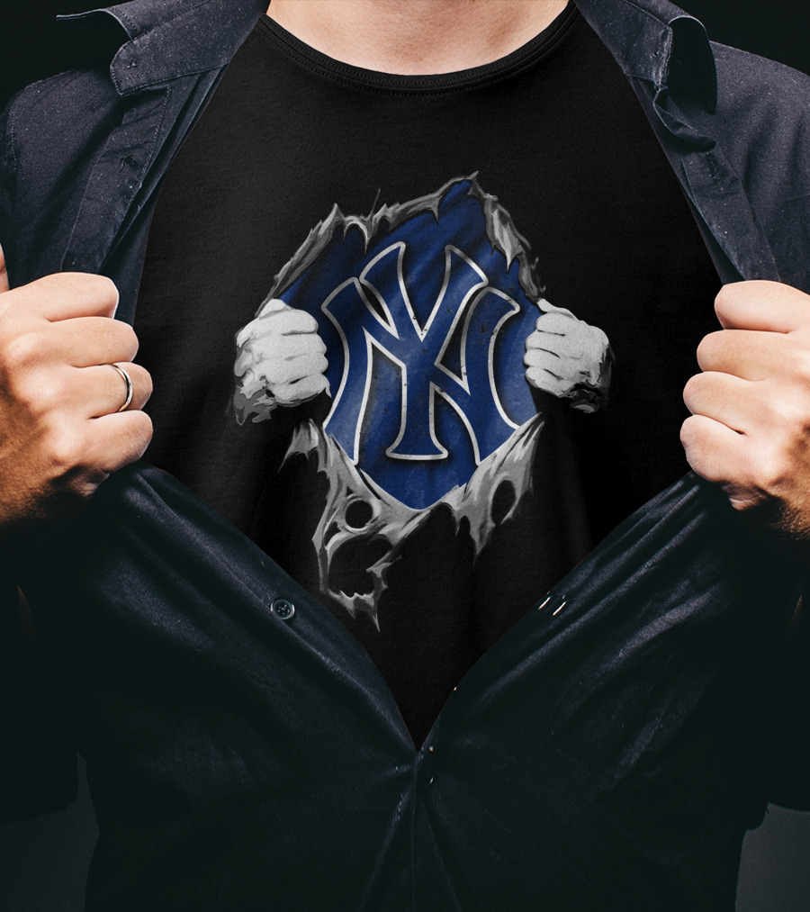 Ripped New York Yankees NY Logo With Hands T-Shirt