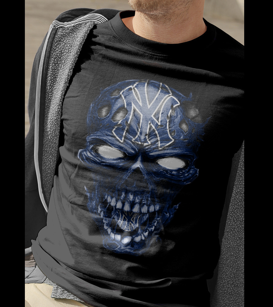 Skull New York Yankees Emblem With Grinning T-Shirt
