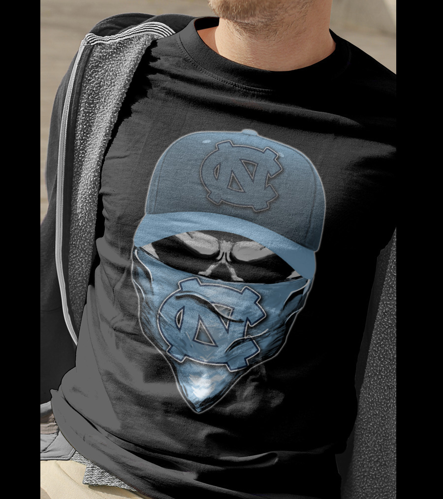 North Carolina Tar Heels Skull Emblem T-Shirt