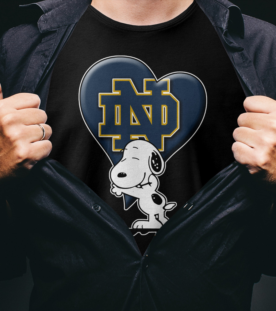 Snoopy Heart Hug Notre Dame Fighting Irish Nd T-Shirt