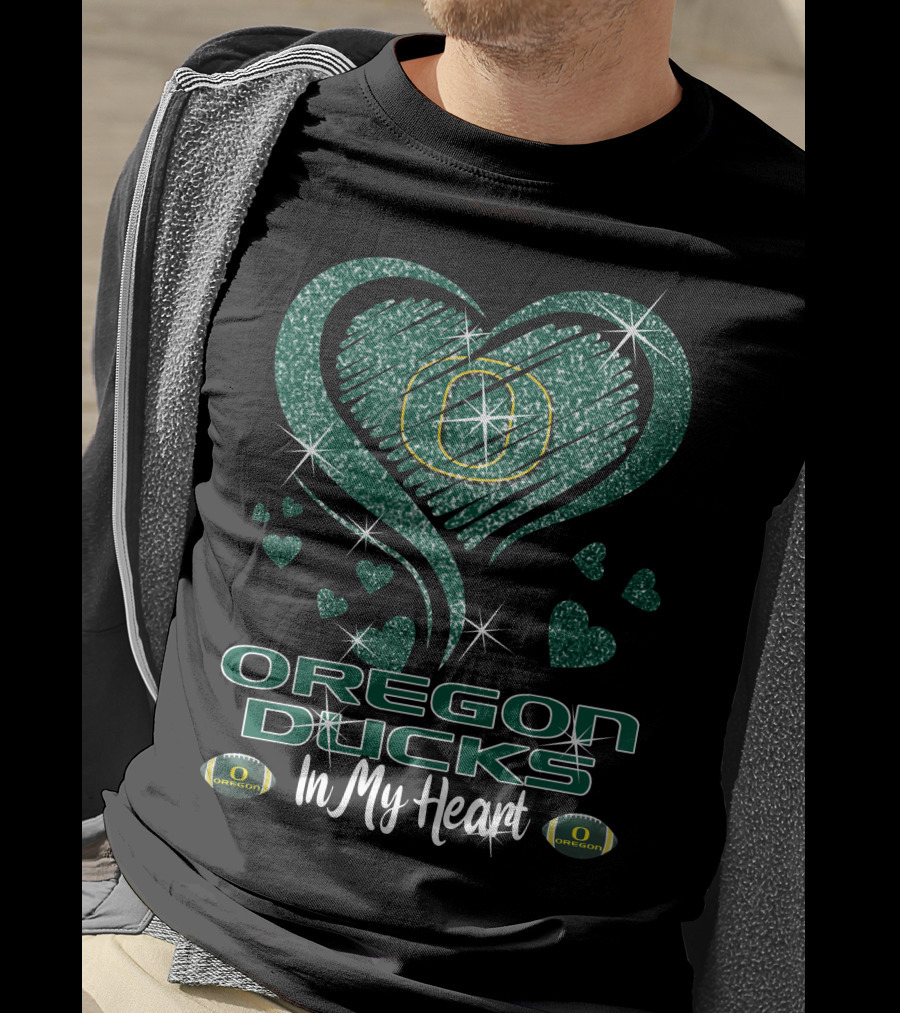 Oregon Ducks In My Heart Sparkling Green Hearts And Footballs T-Shirt