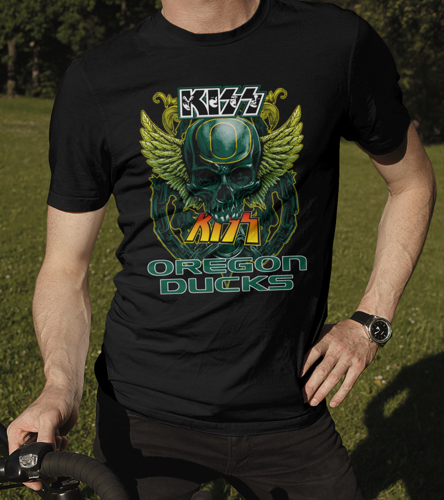 Kiss Oregon Ducks Skull Helmet Wings T-Shirt