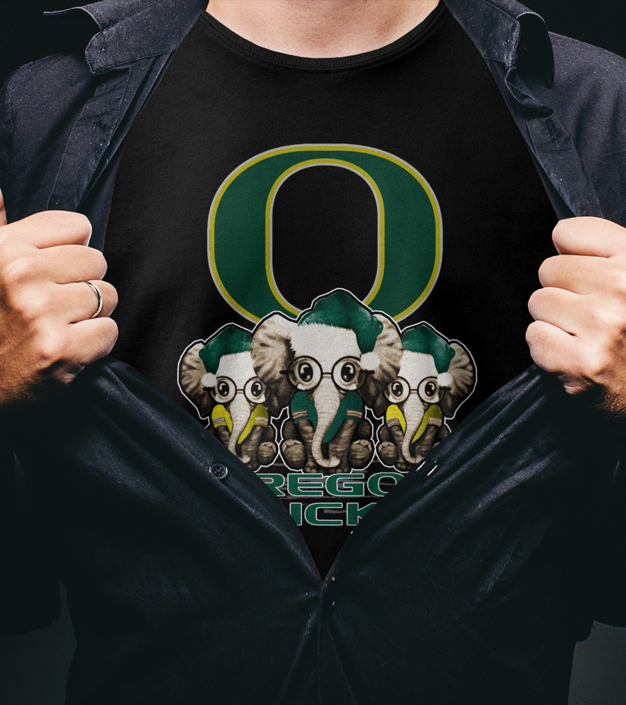 Oregon Ducks Elephant Trio Christmas T-Shirt