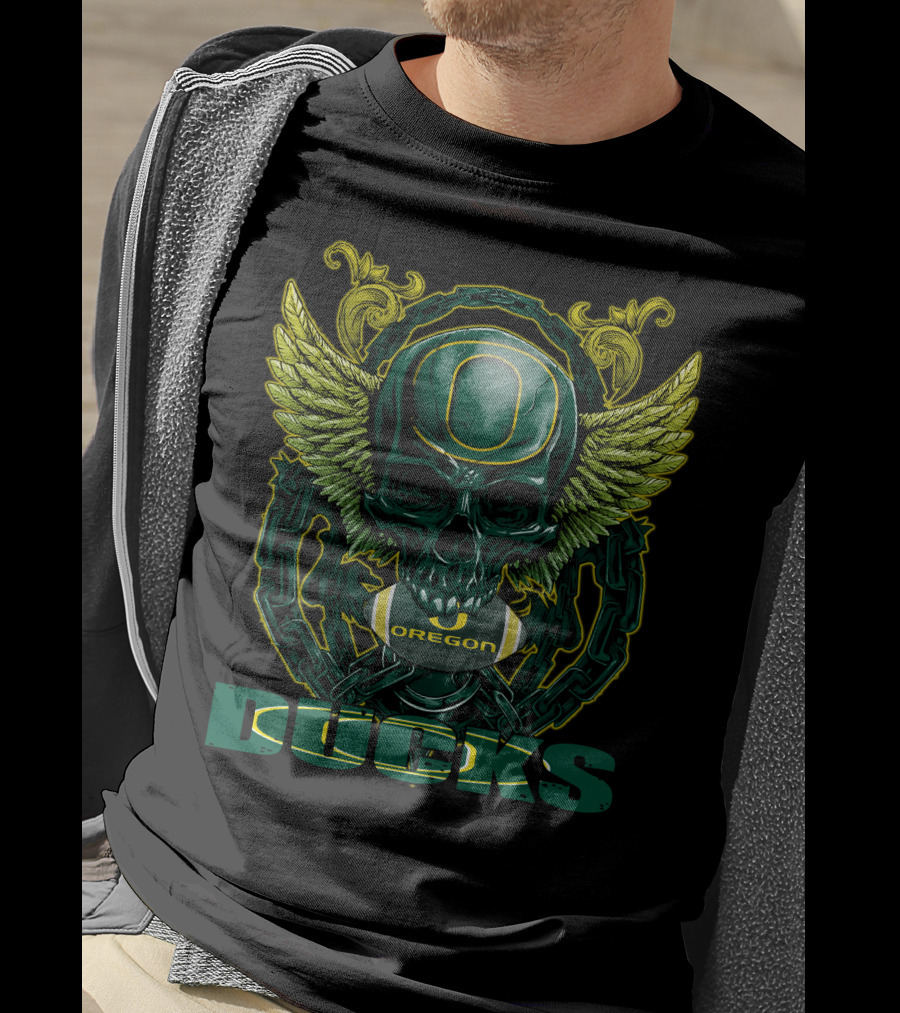 SkullFB Oregon Ducks Football Skull Design With Wings And Chains T-Shirt