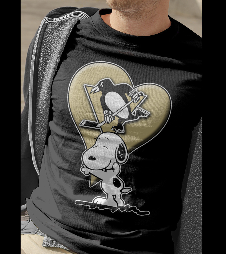 Snoopy Heart Hockey Pittsburgh Penguins Snp T-Shirt