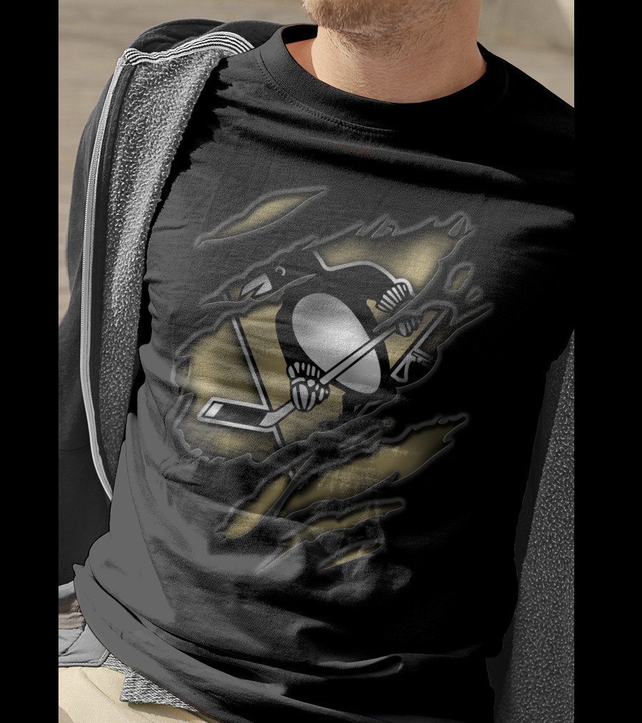 Pittsburgh Penguins Torn Hockey T-Shirt