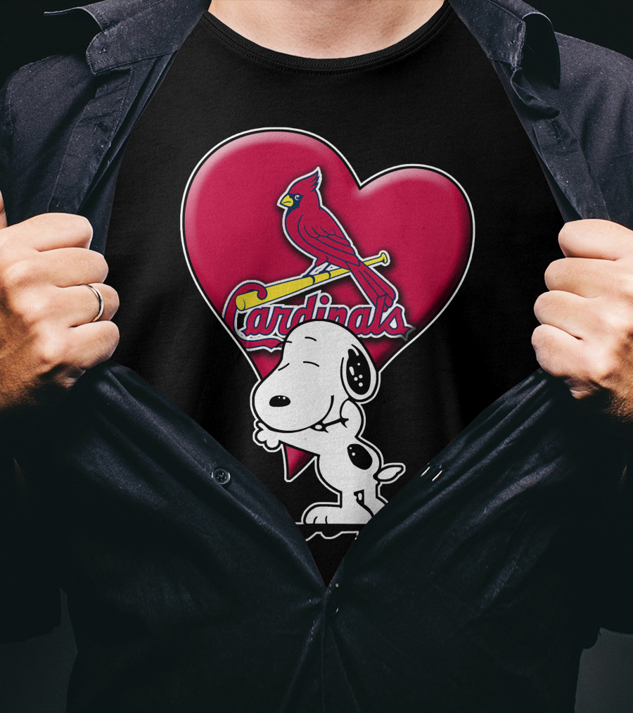 Snp V1 St. Louis Cardinals Heart With Snoopy Hugging T-Shirt