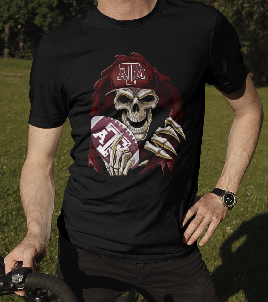 Skullbong Texas A&M Aggies Skeleton With Football And Cap T-Shirt