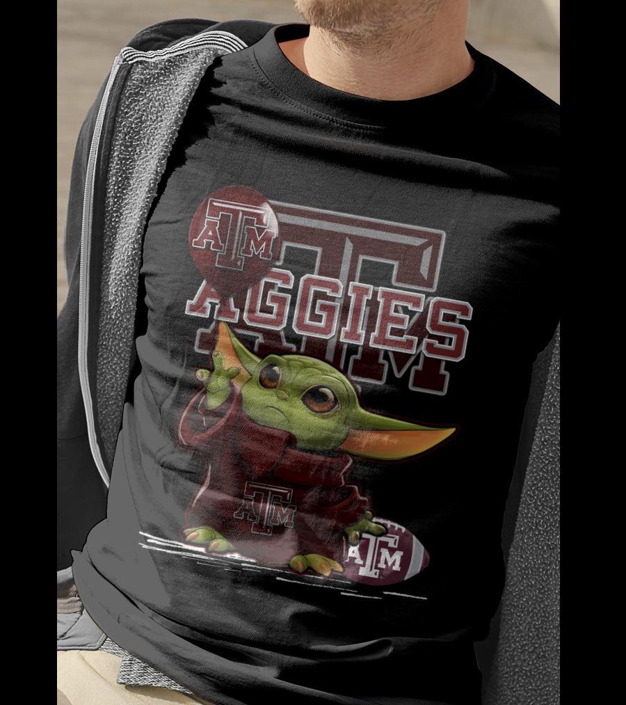 Yoda Holding Texas A&M Aggies Logo Balloon With Aggies Football T-Shirt