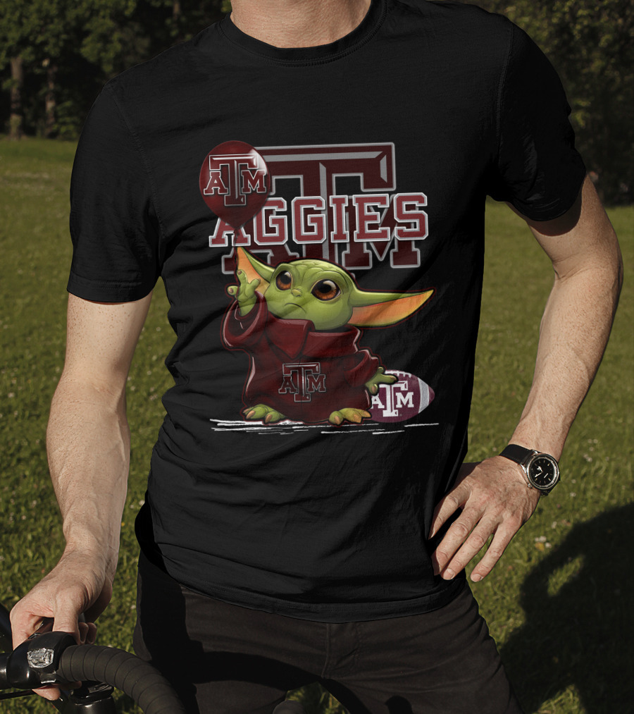 Yoda Holding Texas A&M Aggies Logo Balloon With Aggies Football T-Shirt