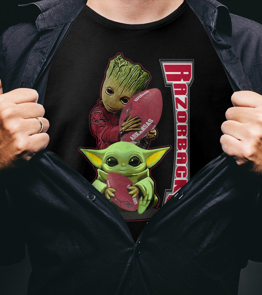 Grzd Arkansas Razorbacks Groot And Baby Yoda Football Fans T-Shirt