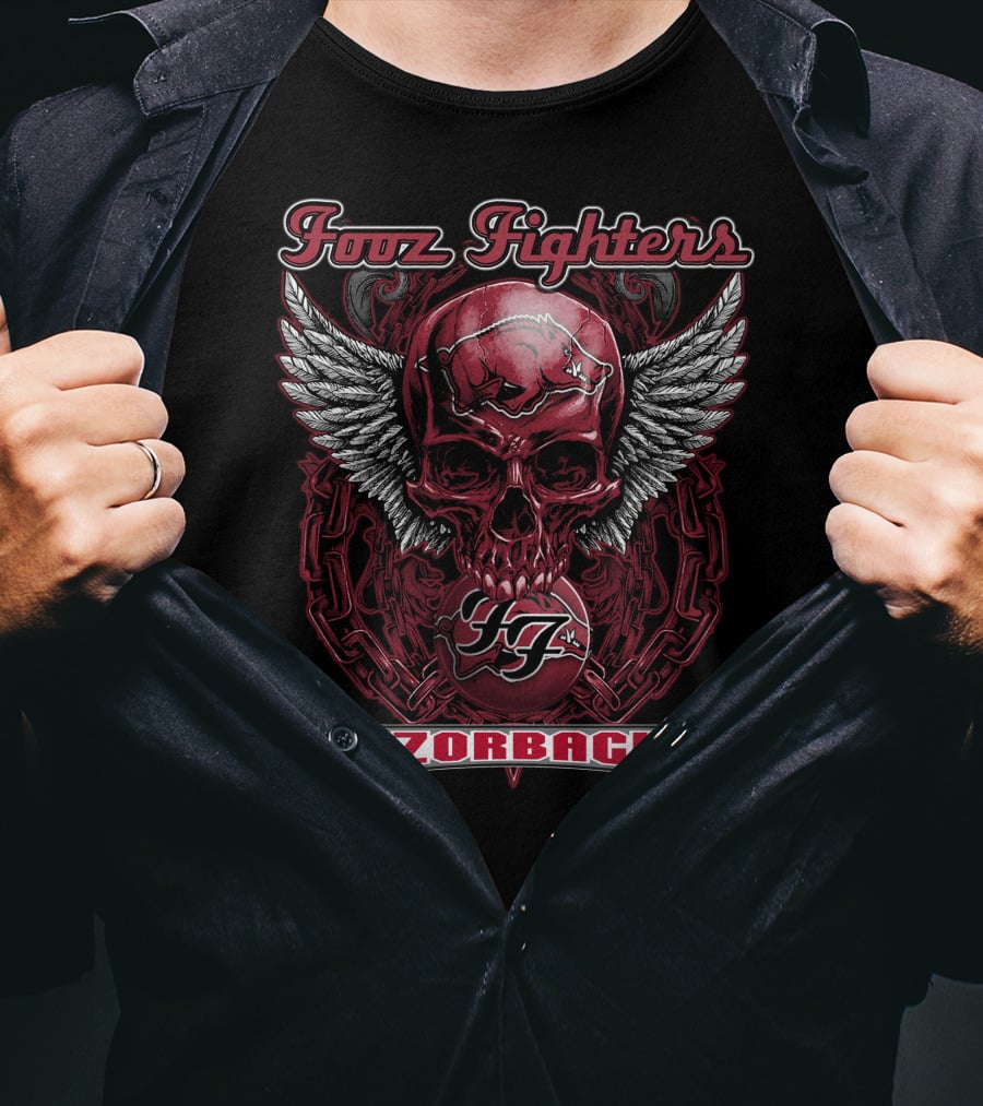 Fooz Fighters Arkansas Razorbacks Skull With Wings And Chains T-Shirt