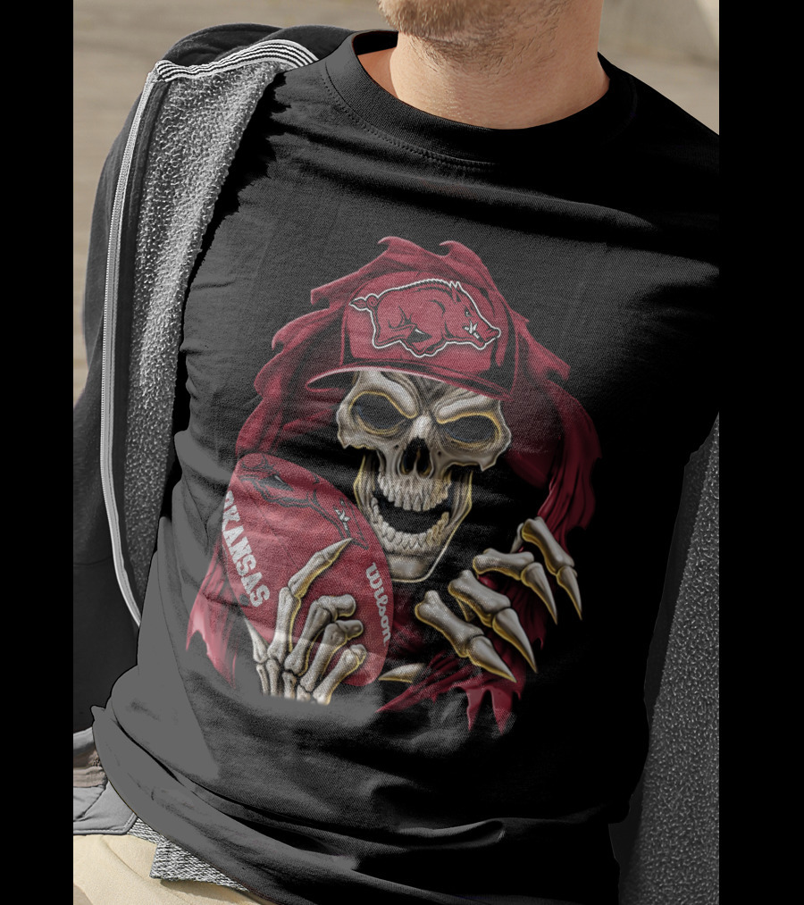 Skullbong Arkansas Razorbacks Skeleton Holding Football With Razorback Cap T-Shirt