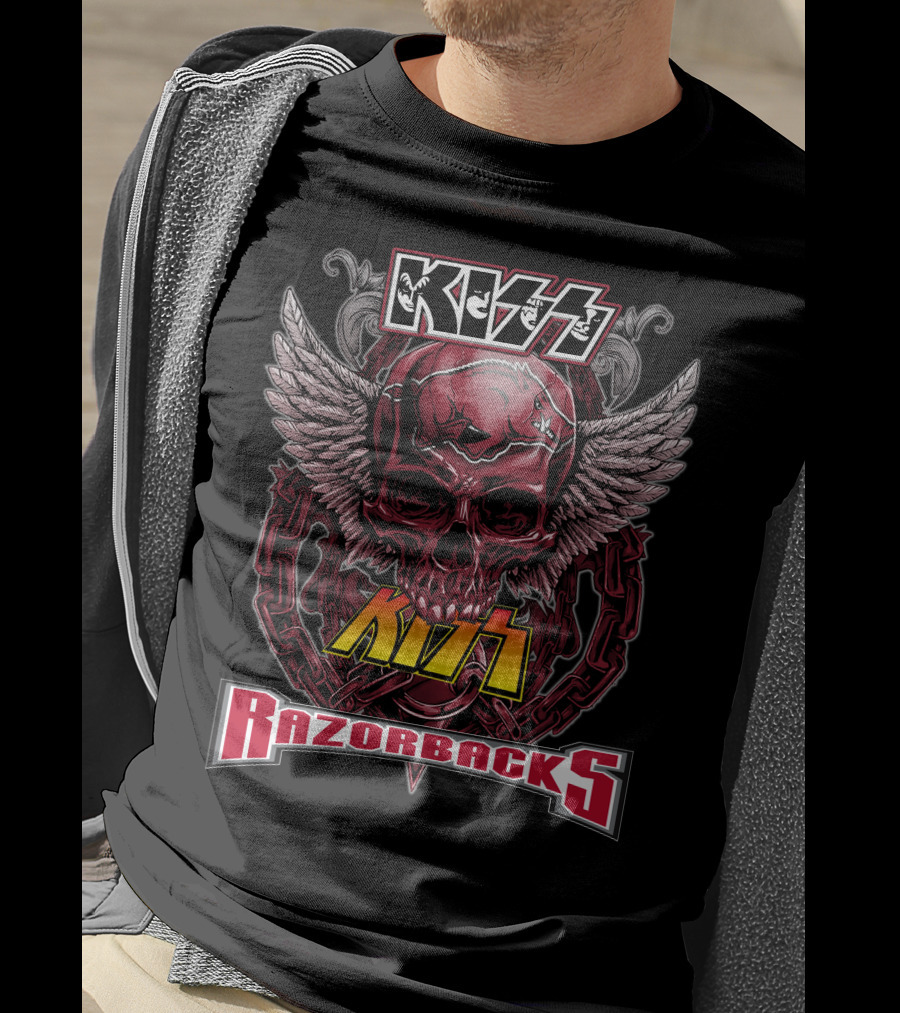 Kiss Razorbacks Winged Skull Chain T-Shirt