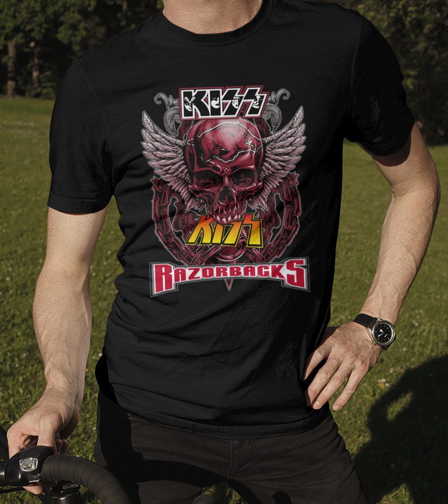 Kiss Razorbacks Winged Skull Chain T-Shirt