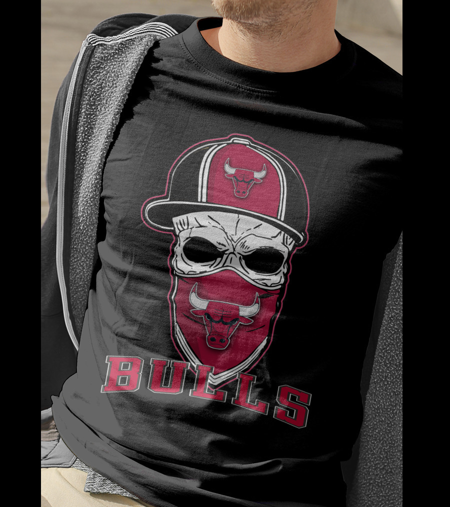 Bulls Skull With Cap And Mask T-Shirt