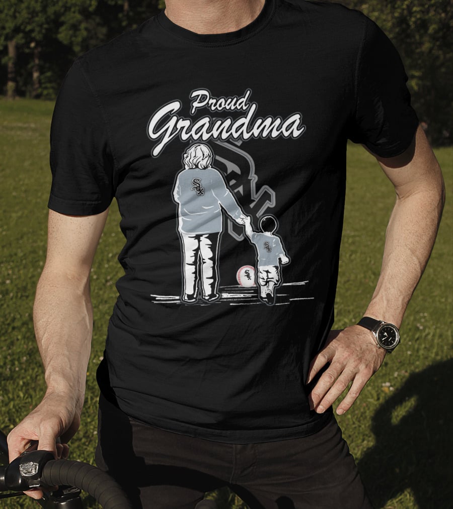 Proud Grandma Chicago White Sox T-Shirt