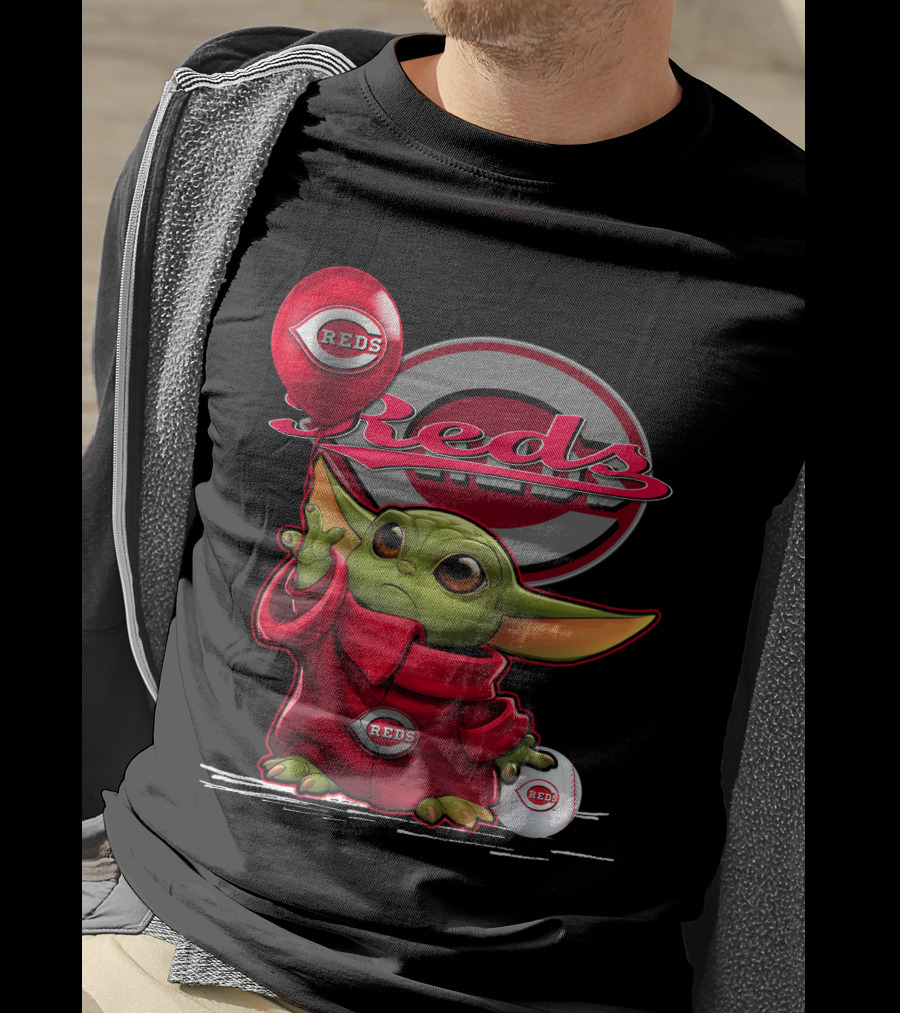 Yoda Cincinnati Reds Red Balloon And Baseball T-Shirt